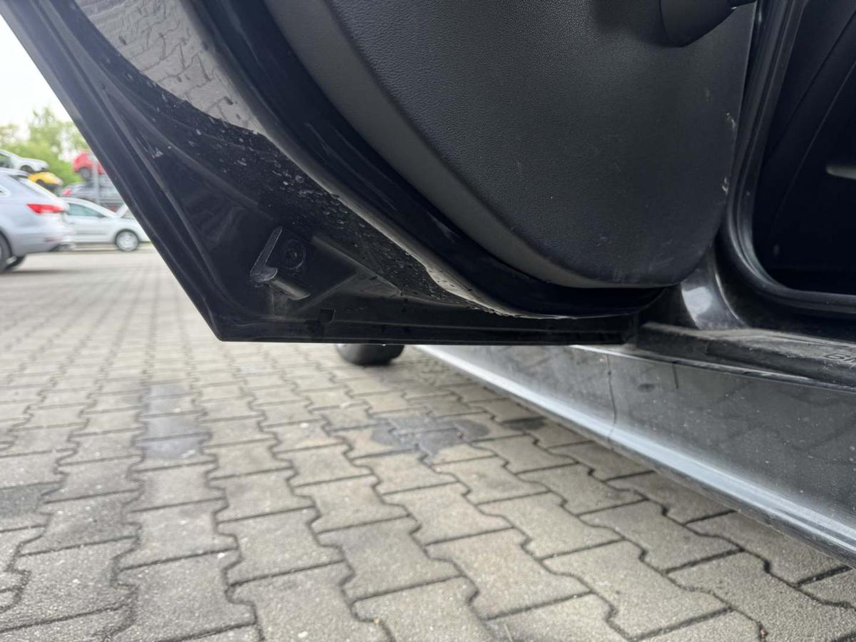 BMW 1er E87 original T&uuml;r hinten links 475 Blacksapphire Rohbau Bj.2005